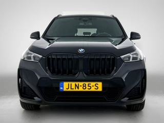 BMW X1 sDrive18i / 6