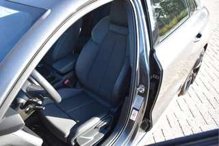 Audi A3 Sportback 35 TFSI edition one 3x S-Line 150pk  | Stoelverwarming | Camera | Virtual Cockpit | DAB | Carplay/Android | Full LED / 15
