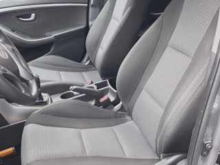 Hyundai i30 1.6 GDI i-Drive Cool AIRCO LM / 10