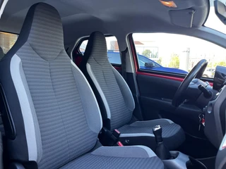 Toyota Aygo 1.0 VVT-i x-otic STOELVERWARMING CAMERA AIRCO EL-SPIEGELS LM-VELGEN 4S-BANDEN / 11