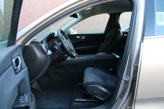 Volvo XC60 B4 Mild-Hybrid / 20