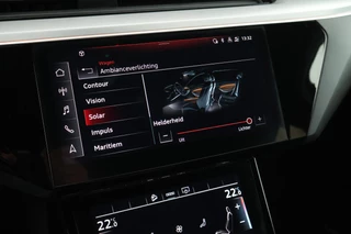 Audi e-tron Sportback S quattro 503pk 95 kWh SOH 93% Panoramadak Trekhaak Leder Matrix LED B&O Memory Keyless Navigatie / 39