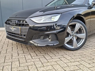 Audi A4 Avant 35 TFSI * AUTOMAAT * Black Pakket * Navigatiesysteem * Stoelverwarming * 56.000KM! * ZEER Netjes! * / 32