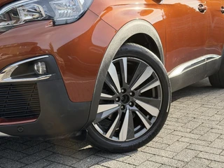 Peugeot 3008 Première 1.2 PureTech 130PK Navigatie, Achteruitrijcamera, Keyless, Elektrische Kofferklep, Trekhaak, Apple Carplay, Android Auto / 2