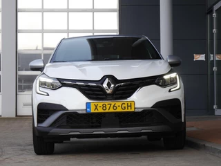 Renault Captur 1.3 mild hybrid 140 RS Line | Stoel en stuurverwarming | Achteruitrijcamera| 18 inch lichtmetalen velgen | Adaptive cruise control | Climate control | Trekhaak / 4