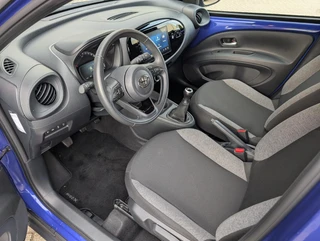 Toyota Aygo X Juniper Blue Metallic / 14