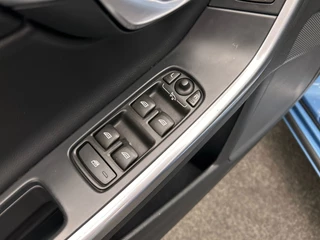 Volvo V60 1.5 T2 Summum | Origineel NL | Pano/dak | Trekhaak | Camera | Leder | Stoelverwarming | / 36