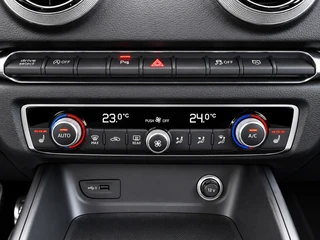 Audi A3 Sportback 30 TFSI Advance Sport S-line | Digitaal Dashboard | Camera | Climate Control | Cruise Control | Sportstoelen / 13
