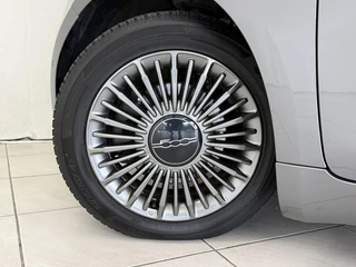 Fiat 500 Icon 42 kWh | Apple/Android| Achteruitrij camera | Airco / 19