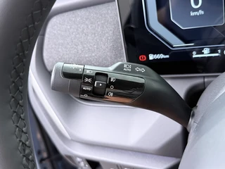Kia Seltos 1.6 GDi Hybrid X-Line Launch Edition  - Stoel-/Stuurverwarming - Apple Carplay/Andoid Auto - Adaptieve Cruise Control - Fabrieksgarantie tot 2033 / 25