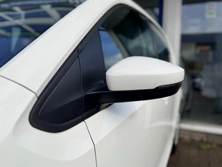 Volkswagen up! Up 1.0 BMT Move 5-deurs I Airco I Bluetooth I Elektr. ramen / 18