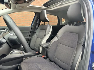 Renault Captur 1.6 E-Tech Hybride 145 Intens Panorama Schuifdak Half Leder / 6