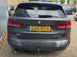 BMW X1 xDrive25e eDrive M pakket HUD LEER SPORT PANODAK / 7