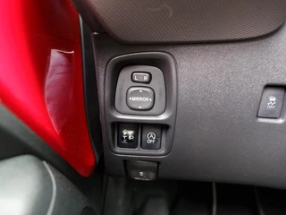 Peugeot 108 1.0 e-VTi Allure 5drs. TOP! | Open dak | Camera | Slechts 10.541km / 42