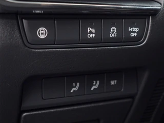 Mazda 3 2.0 SA-X Luxury Trekhaak | Leder | Head-up | All-seasonbanden / 24
