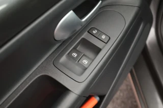 Volkswagen Up! 1.0 60pk Move Airco / 13