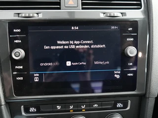 Volkswagen Golf 1.0 TSI Comfortline | Clima | Navi | Lm | Carplay / 20
