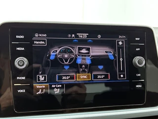 Volkswagen T-ROC 1.5 TSI Life Edition | Automaat | Adaptive Cruise | Stoelverwarming | CarPlay | Parkeersensoren | BTW / 22