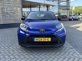Toyota Aygo X PLAY / 4