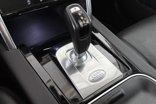 Land Rover Discovery Sport P300e 1.5 S / 31