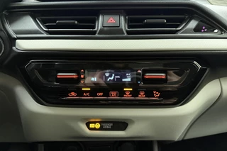 Suzuki Swift 1.2 Comfort Smart Hybrid | Voorraad actie | Cruise control | Navigatie | Airco | Achteruitrijcamera |  Apple/Android carplay / 22