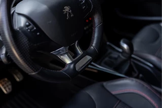 Peugeot 2008 1.2 PureTech GT-line  | Distributie riem V.V. | Carplay | Parkeersens. / 32