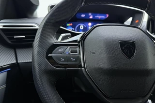Peugeot 208 1.2 Hybrid 145 e-DCS6 GT | Climate & Cruise Control | Achteruitrij camera | AppleCarplay/Android Auto | / 19