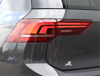 Volkswagen Golf 1.5 eTSI Life Edition  | Facelift | Head-up | Winter pakket / 12