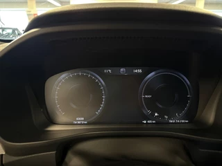 Volvo XC40 1.5 T5 Plug-in hybrid Plus Dark /pano/memory/navi/harman kardonc/camera / 15