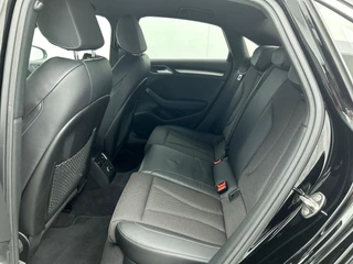 Audi A3 Limousine 40 TFSI Sport S Line Edition Automaat | Navigatie | Parkeersensoren / 27
