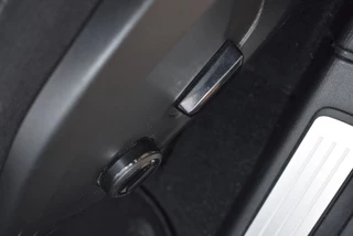 Volvo V90 2.0 T4 ADAP. CRUISE / STOEL VERW V+A + STW / WEGKLAP TREKH. / 17
