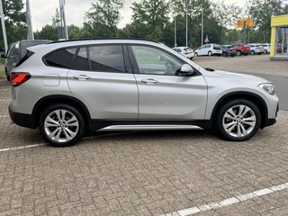 BMW X1 xDrive20i High Executive  | Afn. trekhaak | Pano | LED | Leder | Sportstoelen | Apple/Android | Stoelverwarming / 9