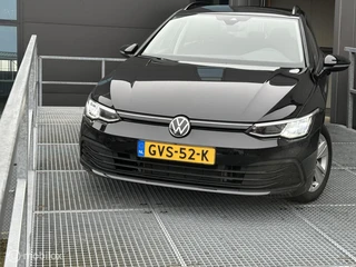 Volkswagen Golf Variant 1.0 TSI Life / 4