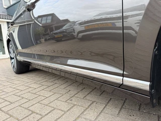 Volkswagen Passat Variant 1.4 TSI ACT Highline Business R / Pano / Massage / Camera / Sportleder / Trekhaak / Zeer mooie auto ! / 18