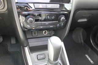 Suzuki Vitara 1.4 Boosterjet Smart Hybrid Style Automaat, Panoramadak, STIJL uitvoering! / 20