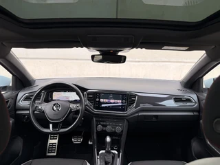 Volkswagen T-Roc 2.0 TSI 4Motion Sport DSG Pano Trekh Virtual Camera DCC / 16
