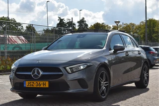 Mercedes-Benz A-Klasse 200 4MATIC 164 pk Premium | Open dak | Camera | Carplay | DAB | Vrtual cockpit | Stoelverwarming | Full LED