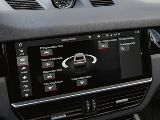Porsche Cayenne 3.0 E-Hybrid Sport-Chrono|Stoelverwarming|Bose|Nachtzicht|360 Camera|Elektr. Achterklep|Stuurverwarming / 16