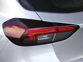 Opel Corsa Electric Long Range GS 51 kWh | 1 Fase | Stuur en Stoelverwarming | Camera achter | Parkeersensoren v+a | Carplay | Lichtmetalen velgen / 34