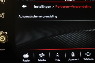 Fiat 500 1.4 T-Jet Abarth 595 | MAGNETI MARELLI | CLIMA | UCONNECT | NAVIGATIE | 17" / 44