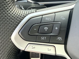 Volkswagen T-Roc 1.5 TSI R-Line Edition  | LED | Keyless | Virtual Cockpit | Apple/Android | Adapt Cruise | PDC v+a incl. camera / 22