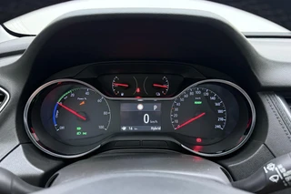 Opel Grandland X 1.6 Turbo Hybrid Elegance Automaat | Lederen bekleding | Stoelverwarming en ventilatie | Electrische achterklep | Keyless | Navigatie | DAB radio / 28