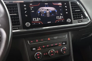 SEAT Ateca 1.5 TSI Style Business Intense Automaat Trekhaak Stoelverwarming Virtual Dodehoek / 24