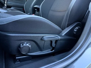 Ford Focus Wagon 1.0 EcoBoost Connected - Navi Carplay Park. sens. voor en achter / 19
