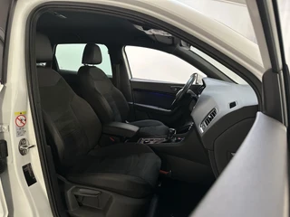Seat Ateca 1.5 TSI 150pk DSG FR Business Intense Navigatie Camera DAB+ App-Connect / 6