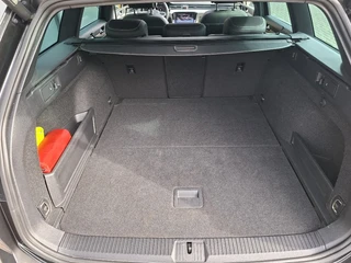 Volkswagen Passat Variant 1.4 TSI PHEV GTE * Panoramadak * Elek. Achterklep * Navigatiesysteem * 18 Inch Velgen * / 14