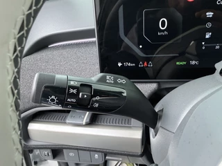 Kia EV3 GT-Line Business Edition 81.4 kWh  - Navigatie - Achteruitrijcamera - Apple & Android Carplay - Nieuw uit voorraad leverbaar / 25