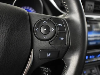 Toyota Auris 1.8 Hybrid Edition S | All Season | Keyless | Parkeersensoren | Navi / 28