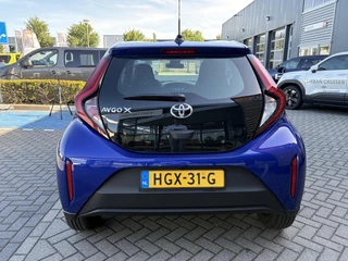 Toyota Aygo X PLAY / 7