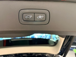 Lynk & Co 01 1.5 / pano / navi / camera / Infinity / memory / elec klep / Apple carplay / 24
